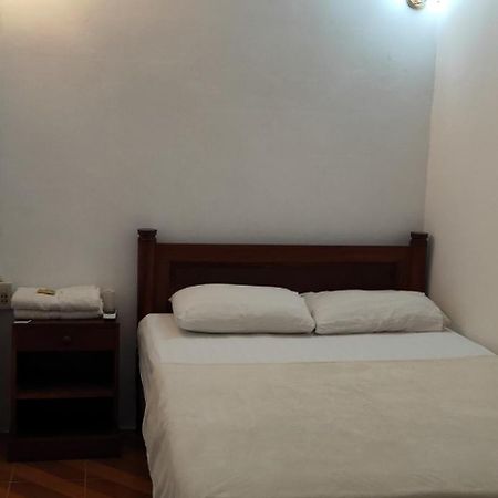 Phousi Guesthouse 2 Luang Prabang Esterno foto