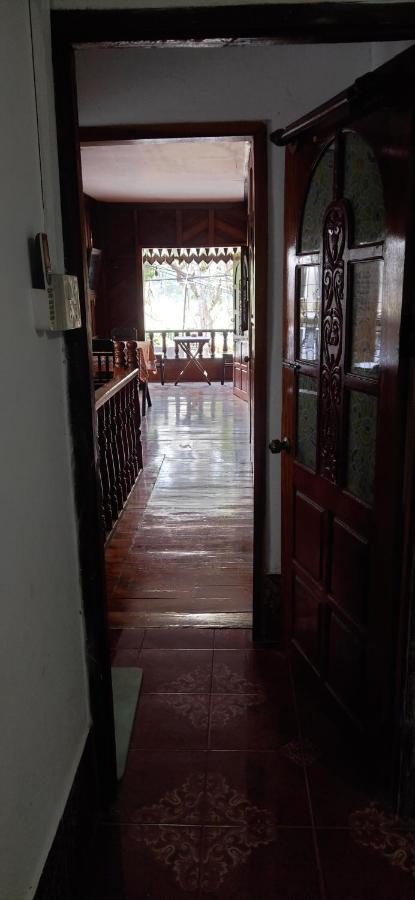 Phousi Guesthouse 2 Luang Prabang Esterno foto