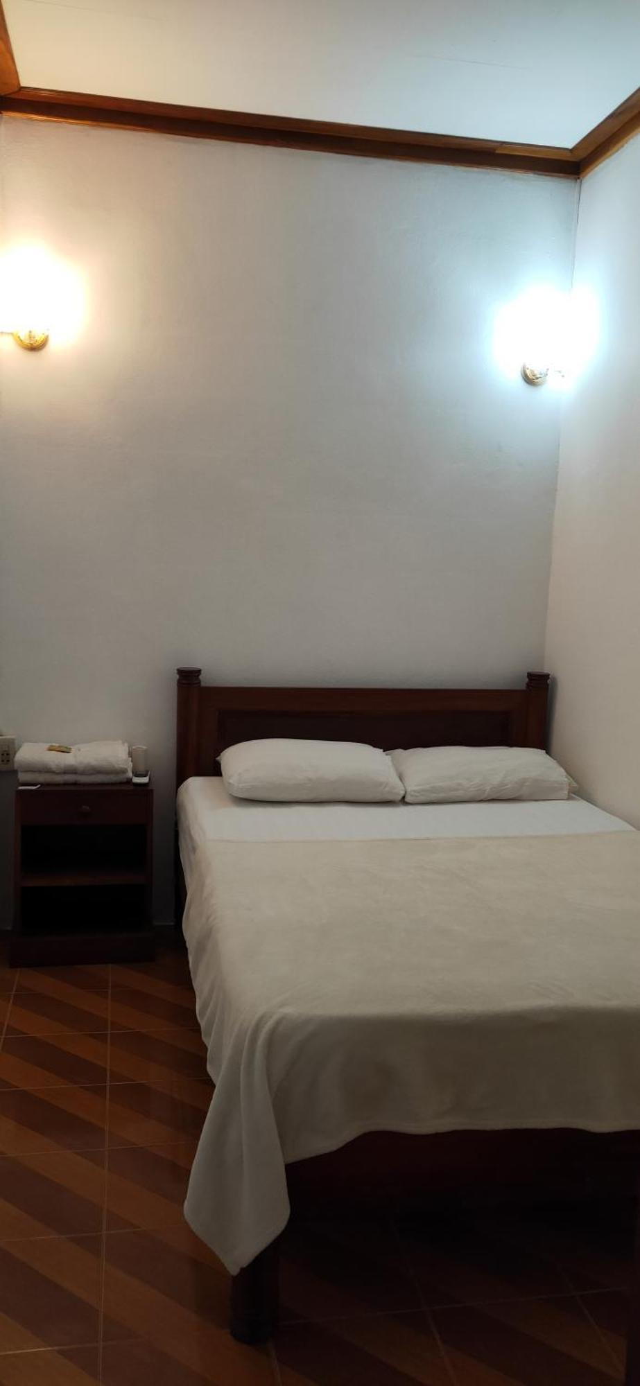 Phousi Guesthouse 2 Luang Prabang Esterno foto