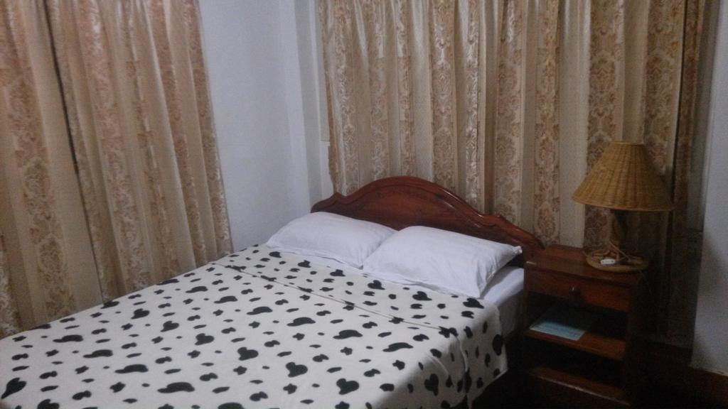 Phousi Guesthouse 2 Luang Prabang Esterno foto